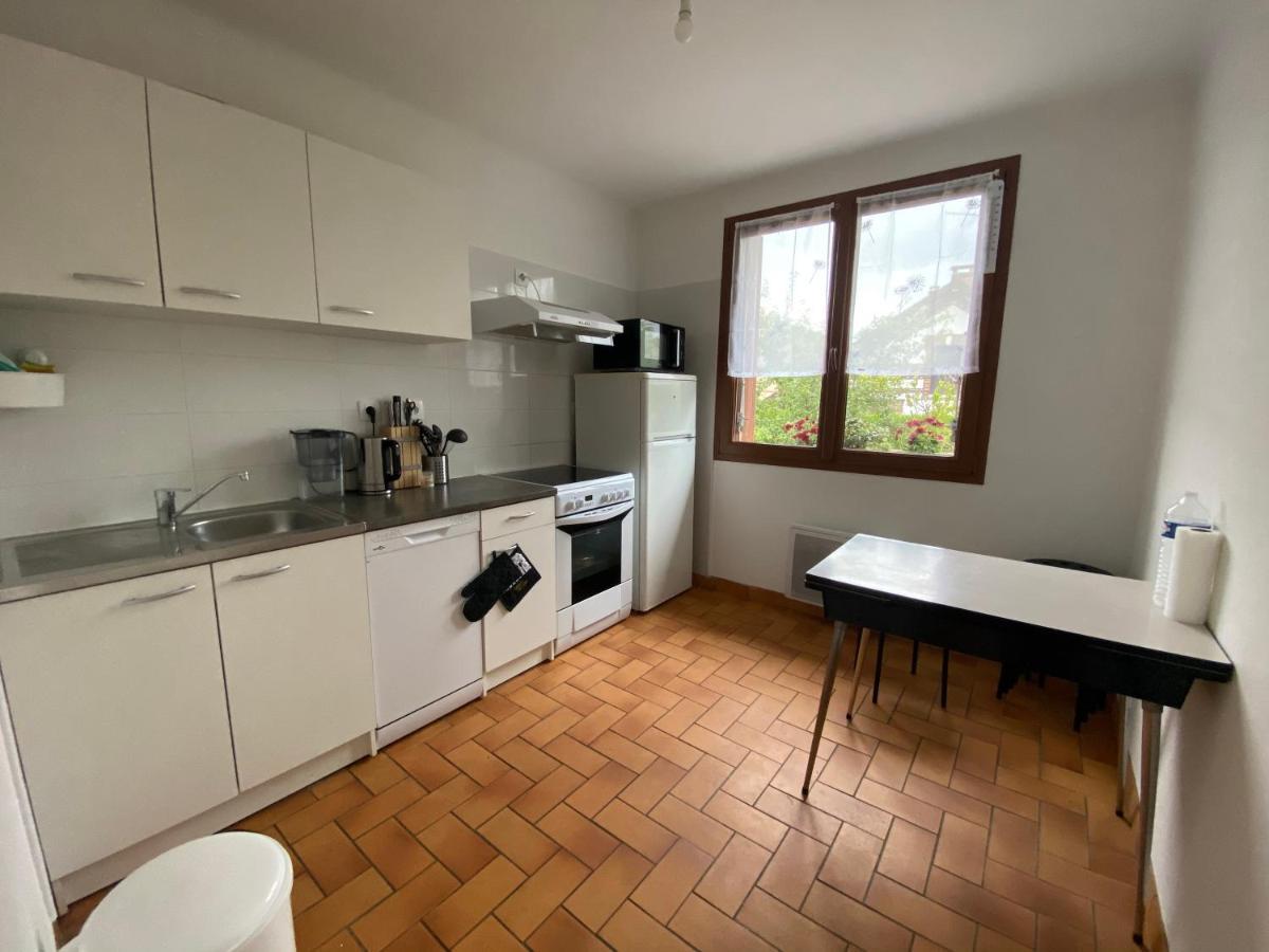 Maison Chaleureuse Avec Un Grand Jardin La Bonneville Екстериор снимка